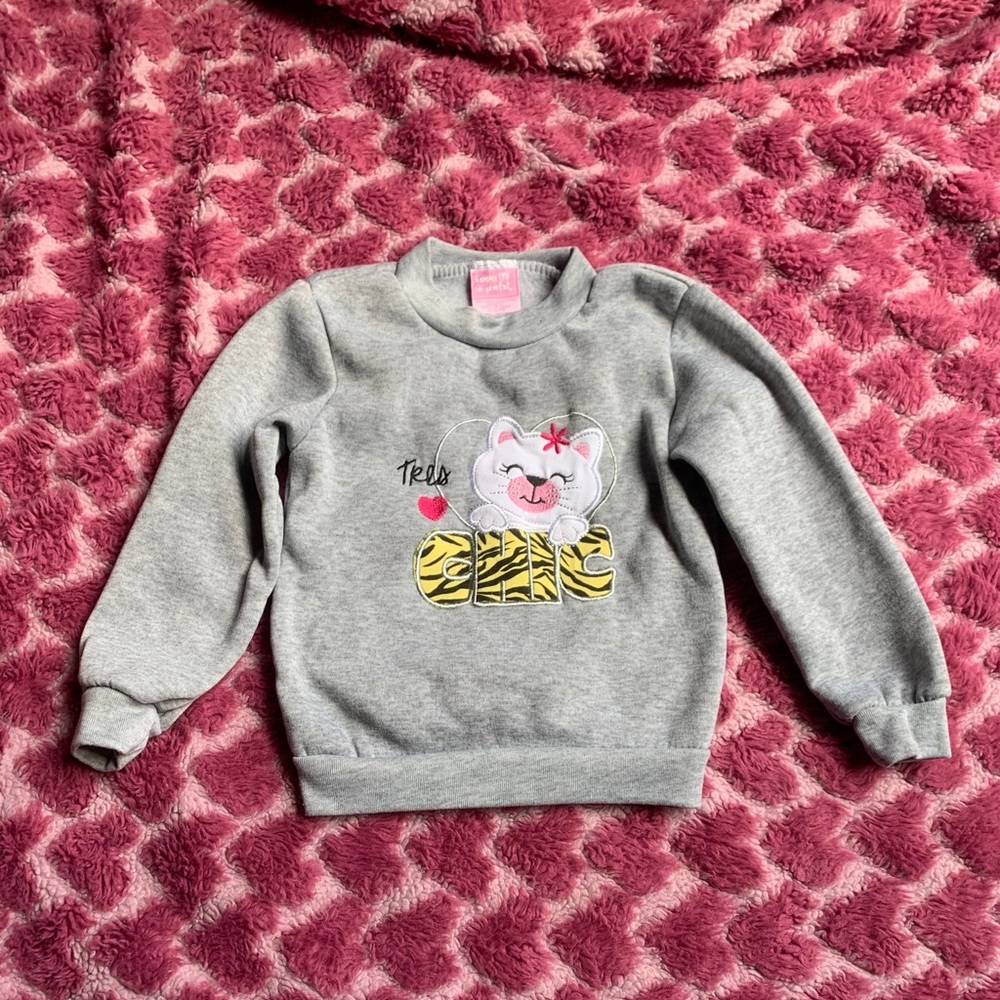 🌹BUNDLE & SAVE🌹 Très Chic sweater for girls